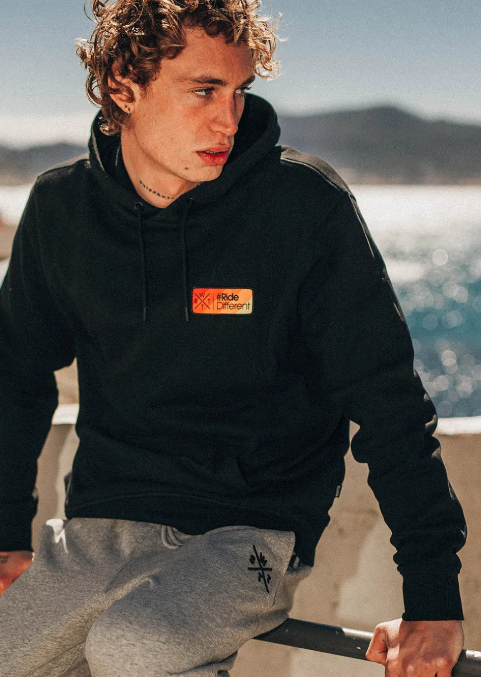 Sweat à capuche XMISSION - FULL BLACK